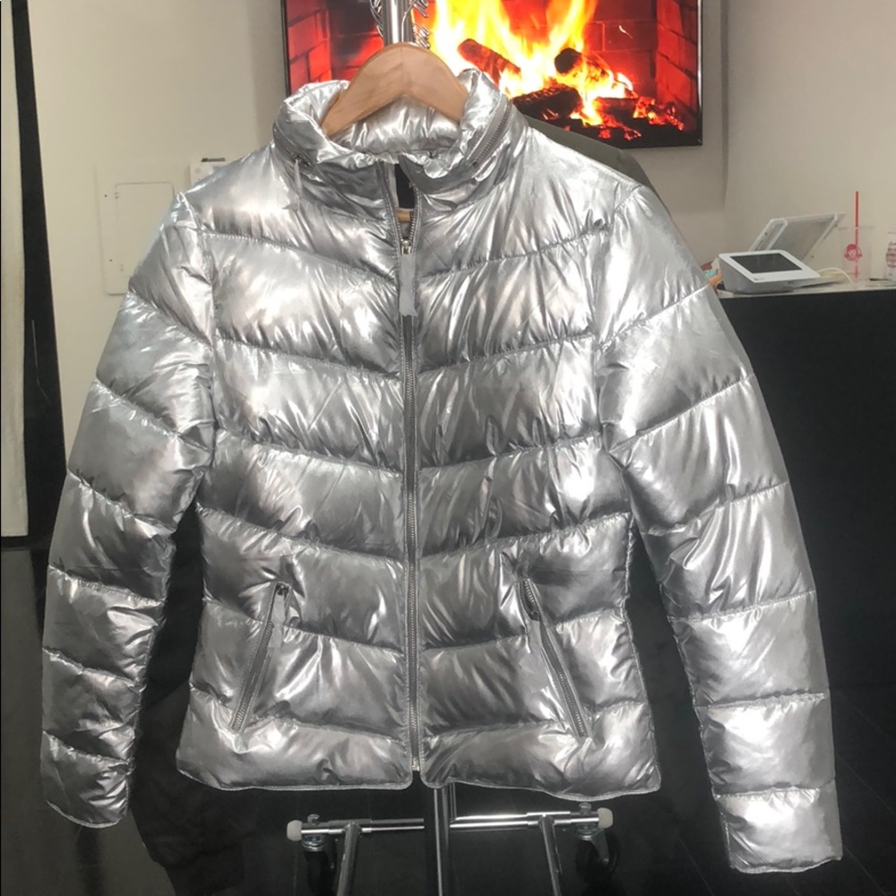 New, jackets silver and black sizes from 2, 4, 6, 10